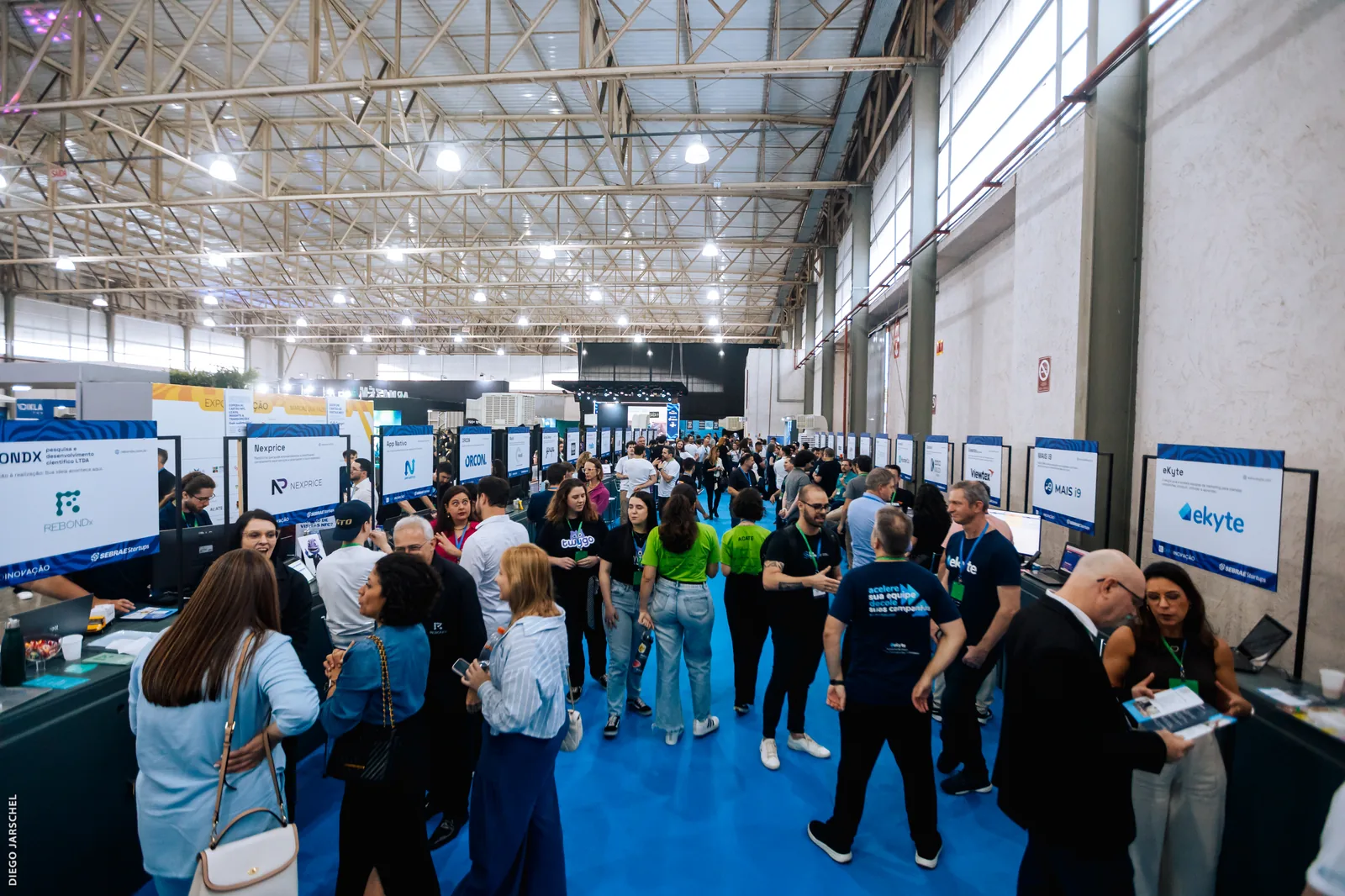 Estandes e ativações na Expoinovação
